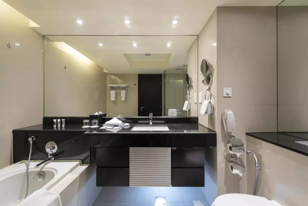 MERCURE_EDIT (14).jpg